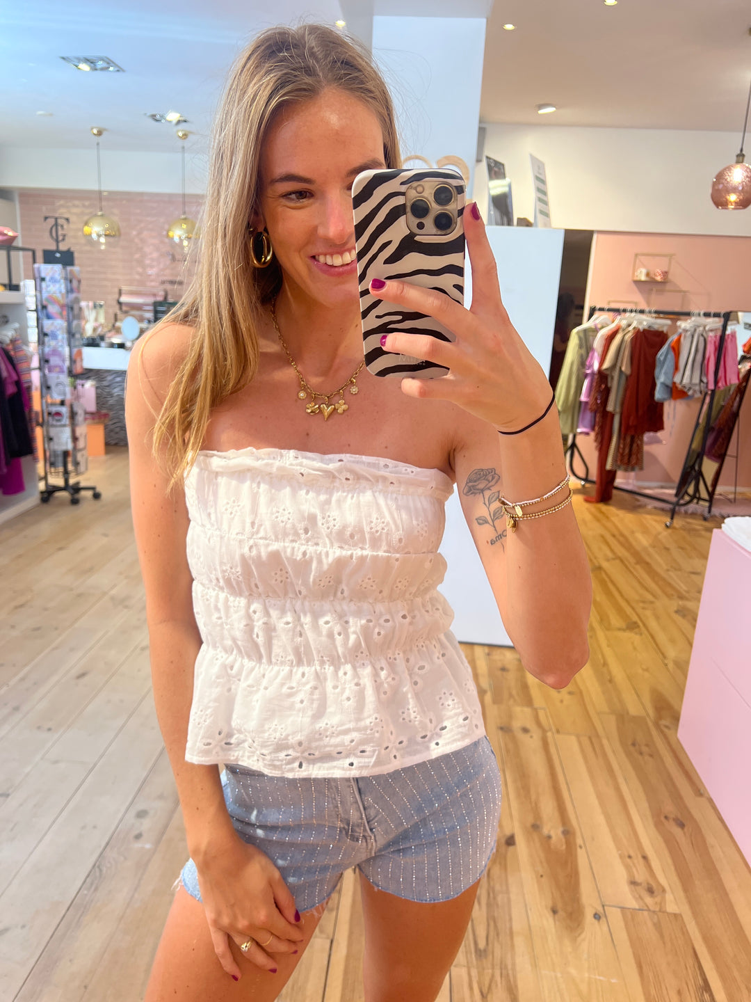 Broderie tube top