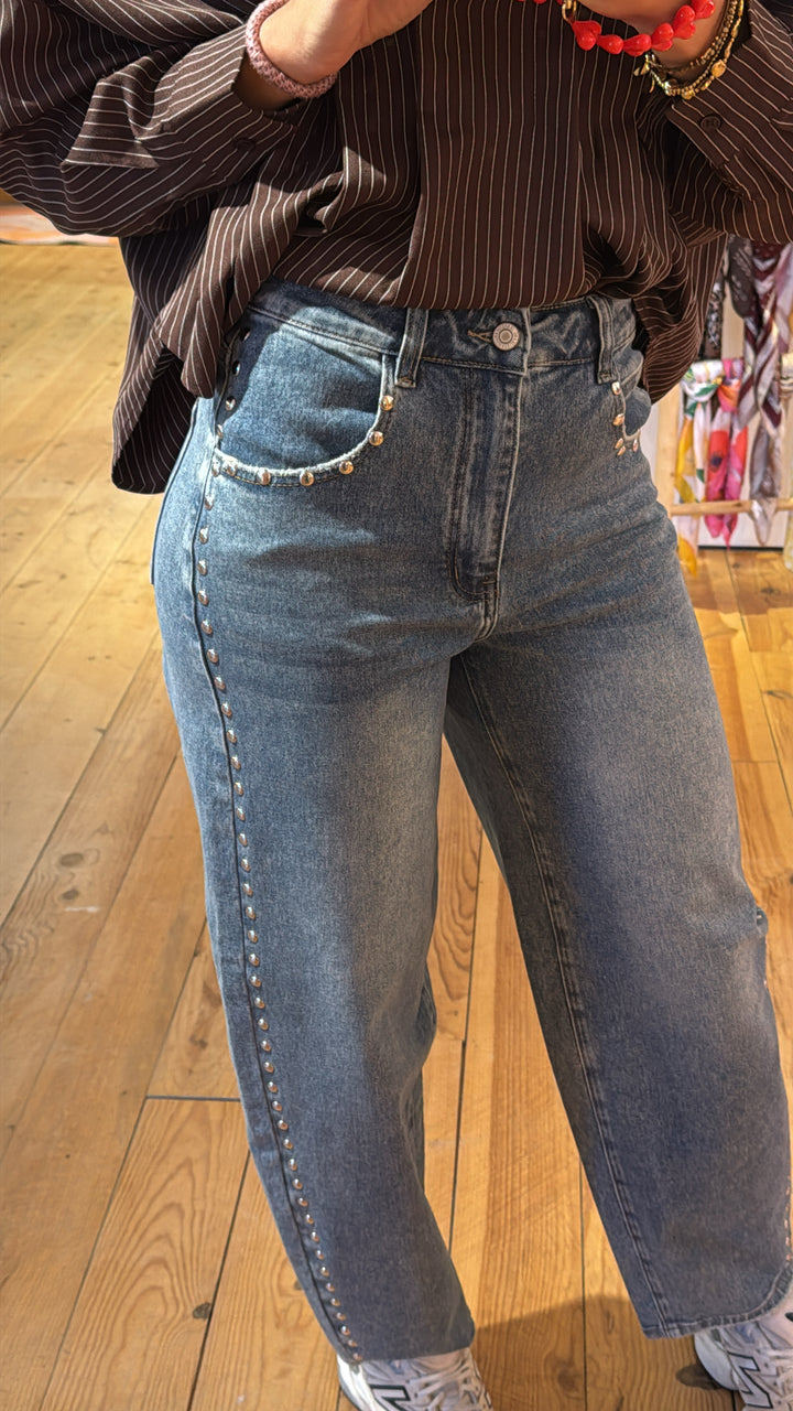 Balloon jeans studs