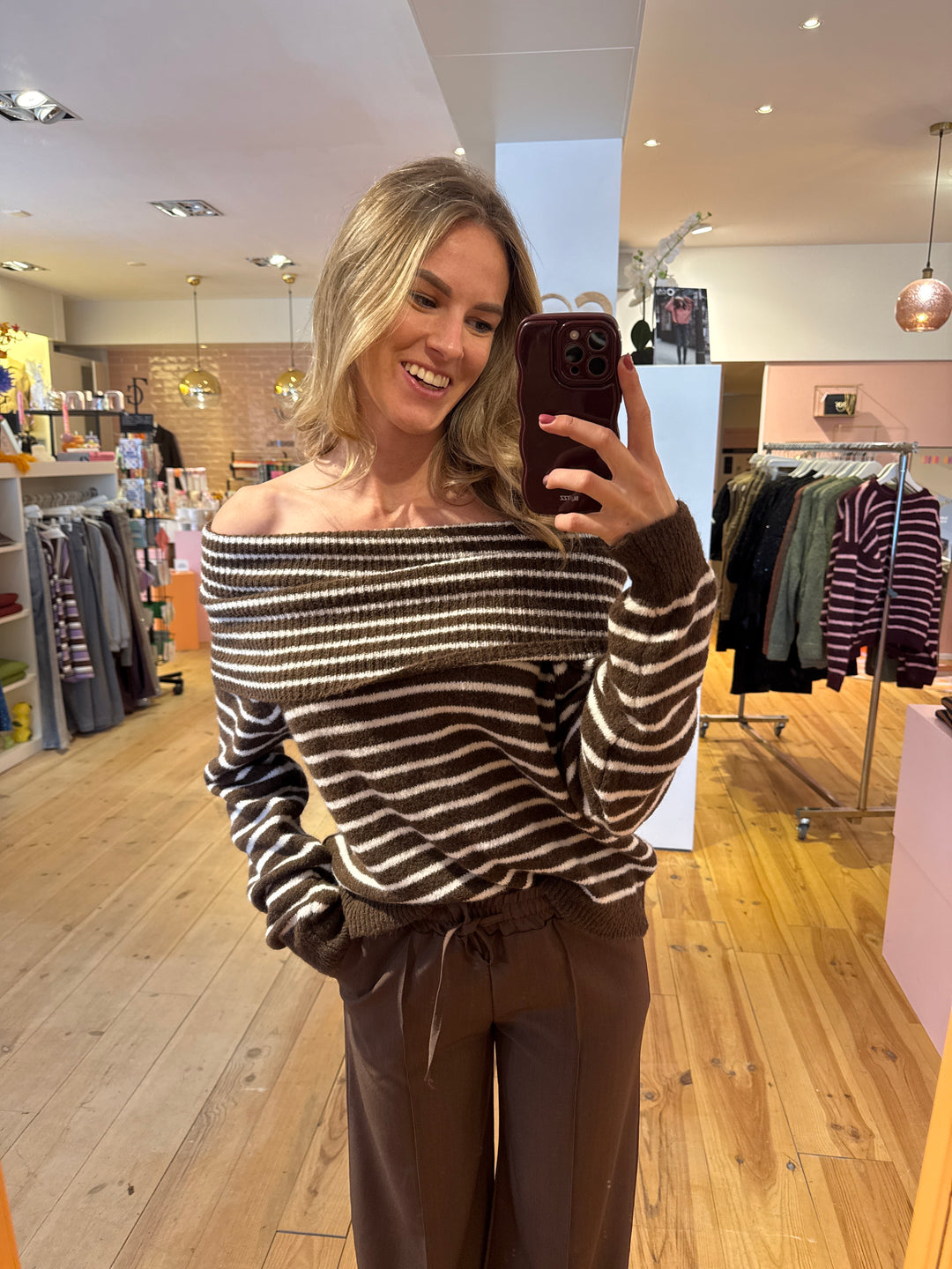 off shoulder trui bruin wit gestreept