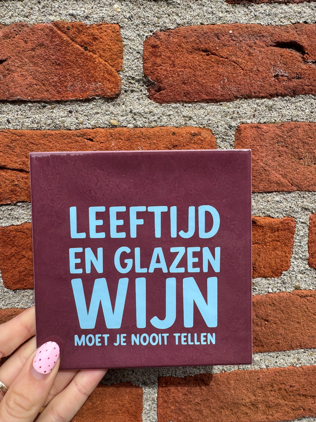 Tegeltje - leeftijd & wijn