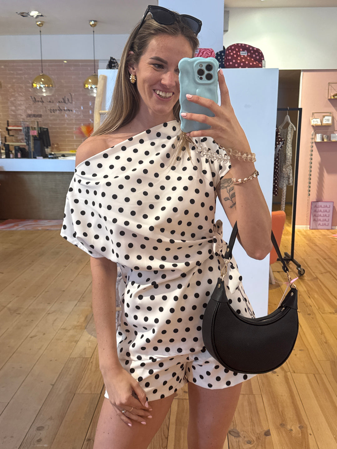 Dotty set white