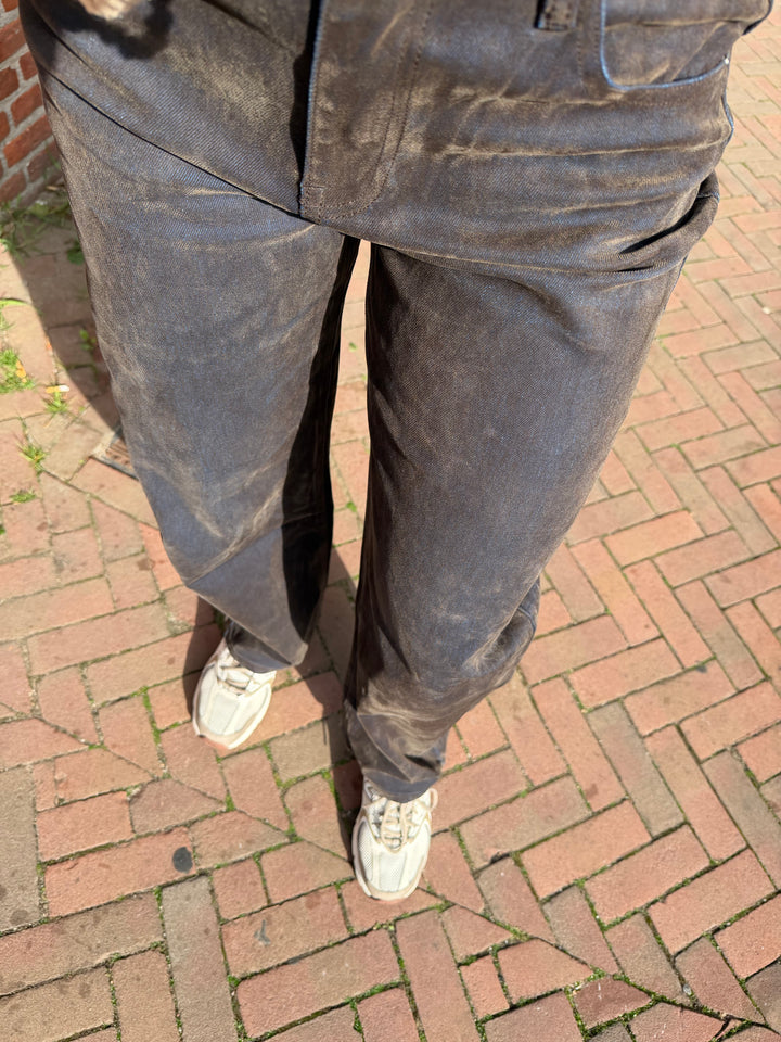 Velvet brown balloon jeans