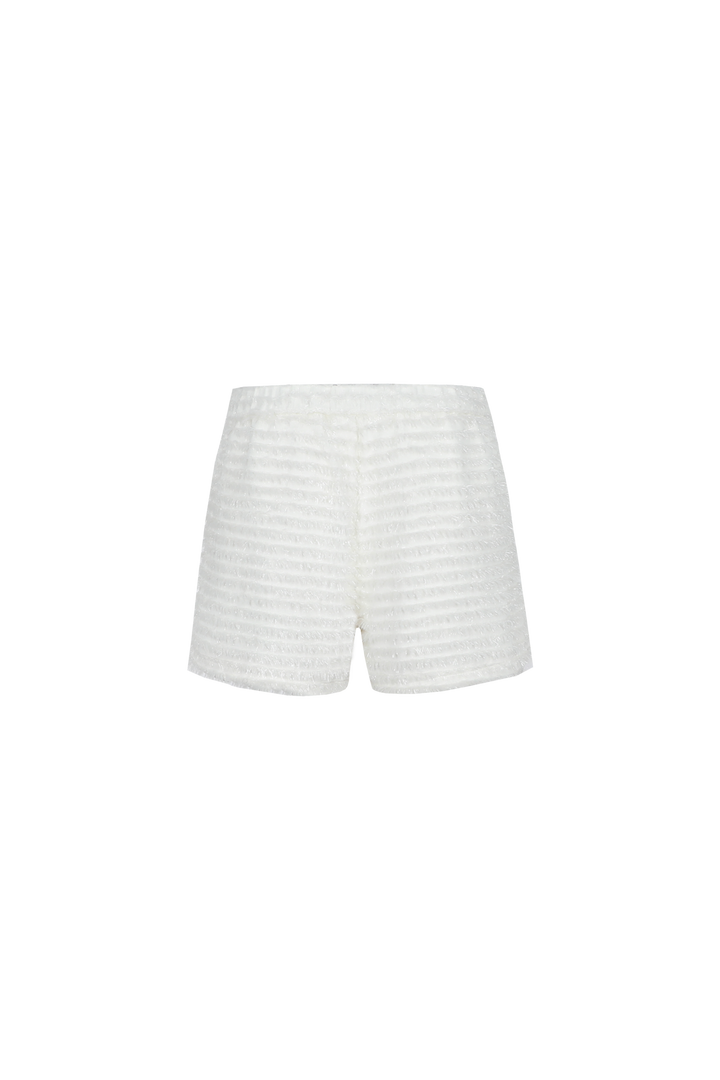 Cara short